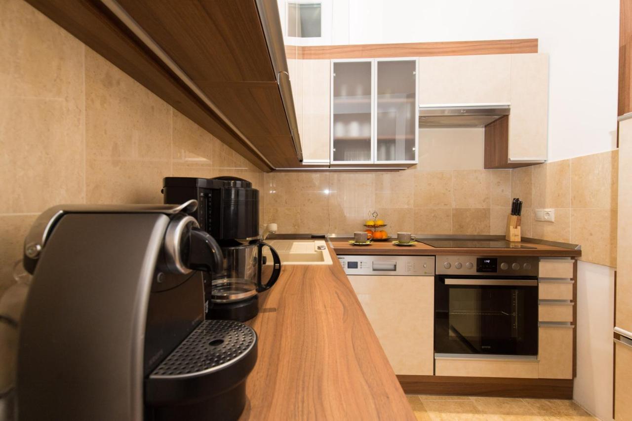 Elegant Apartment With Buda Castle View Βουδαπέστη Εξωτερικό φωτογραφία